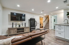 Chic Minneapolis Apt - 6 Blocks to Lake Nokomis!
